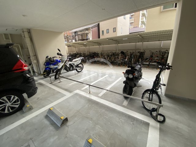 クローバー・グランデ田辺駅前のその他共用部分|クローバー・グランデ田辺駅前　バイク置場