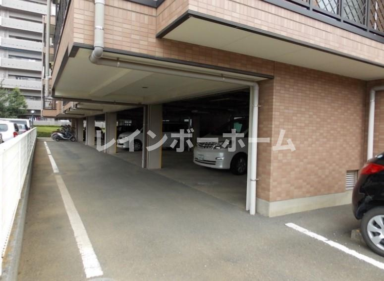パルティールふじみ野の駐車場