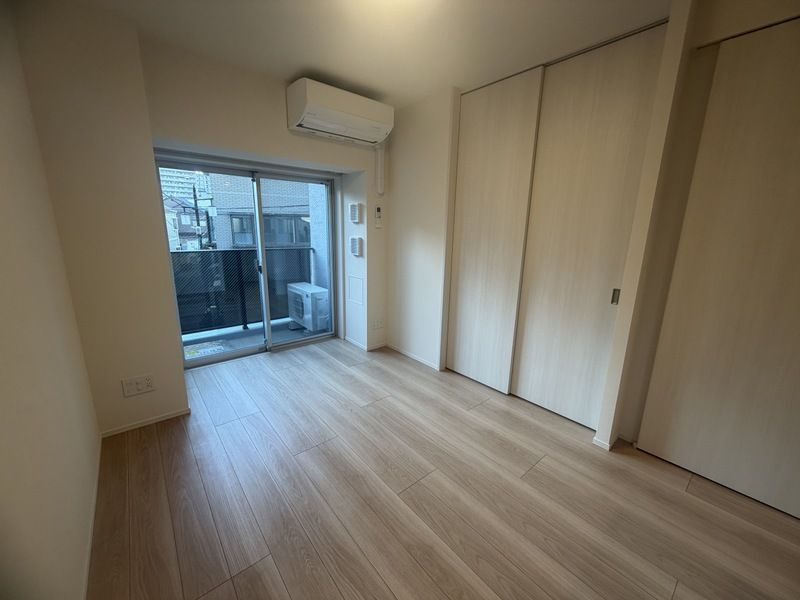 クレストコート北千住レジデンスの居間・リビング