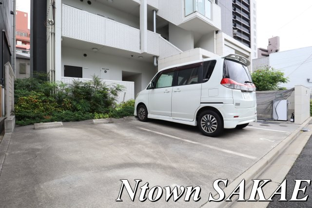 【駐車場】 | ルナクレシエンテ | 駐車スペースもあります