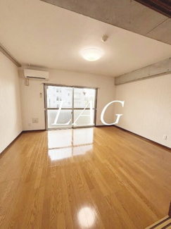 【居間・リビング】 | ルーラル十五番館 | 洋室のお部屋です。