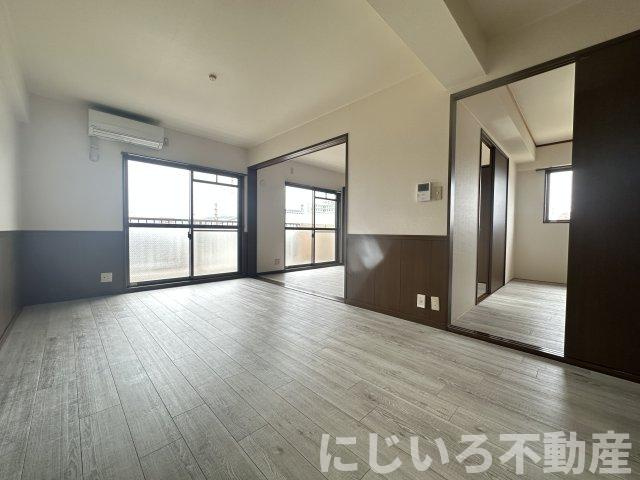 ANEX北浜の居間・リビング
