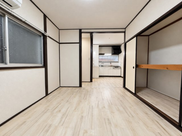 岸和田市池尻町賃貸戸建ての居間・リビング