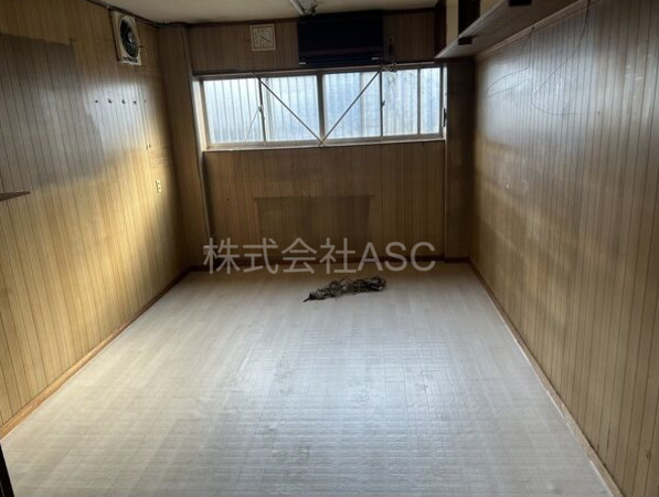 十三戸建の洋室