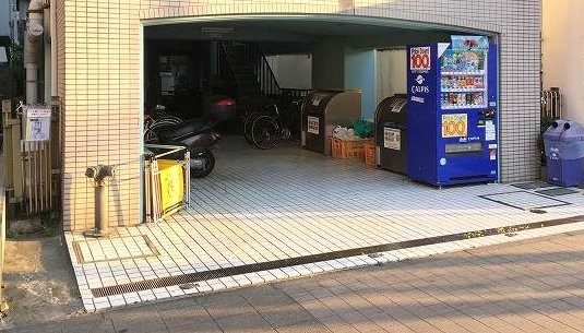 【エントランス】
