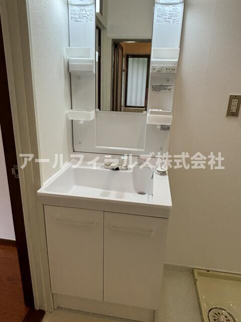 平方戸建ての洗面所|Ｗ６００タイプの混合水栓です。