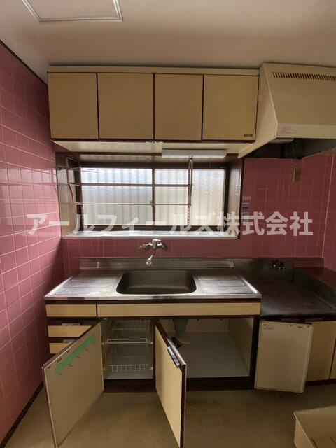 平方戸建てのキッチン