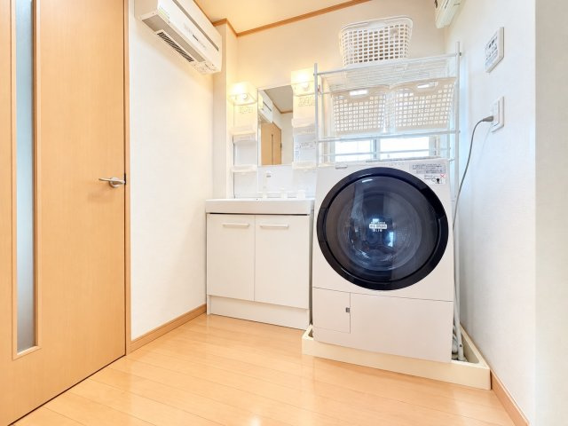 北茨城市大津町北町中古戸建の脱衣所