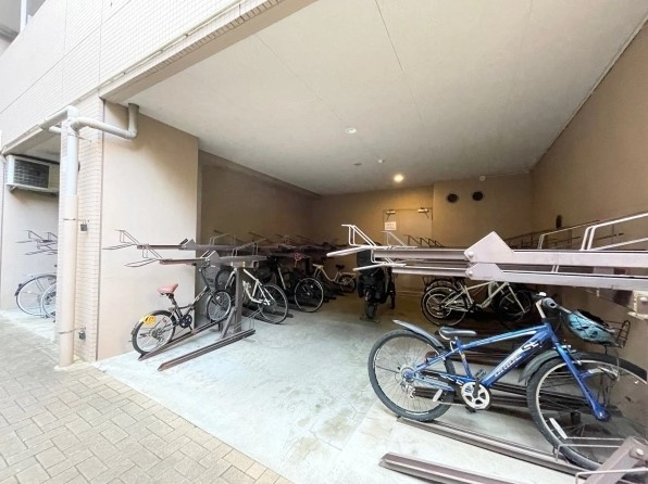 【駐輪場】 | プラティーク三軒茶屋