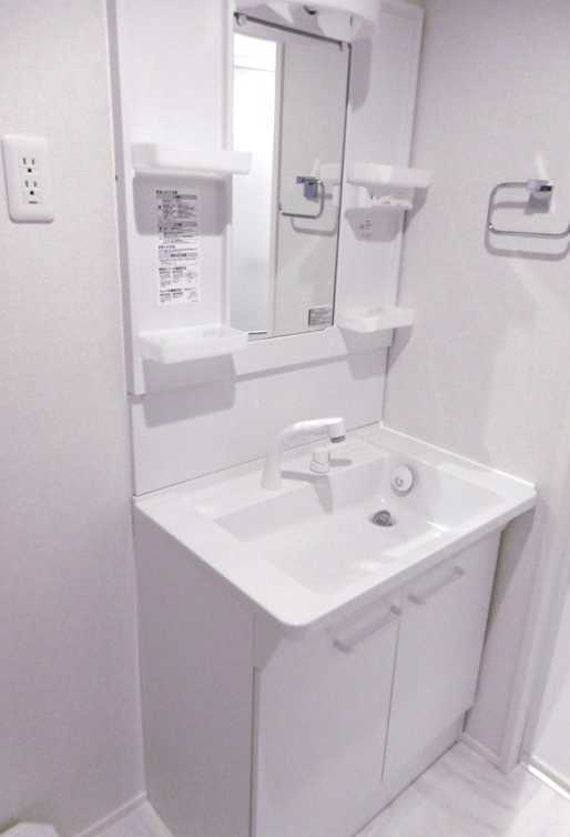 GRACEIKEJIRI　オートロック　角部屋　築浅の洗面所