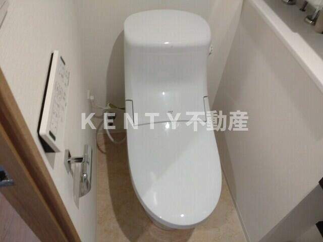 【トイレ】 | ＦＡＢＲＩＣ武蔵新田 | 落ち着いた色調のトイレです