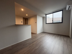 【居間・リビング】 | Residence　koenji　Square | 10.2帖のきれいなLDK。