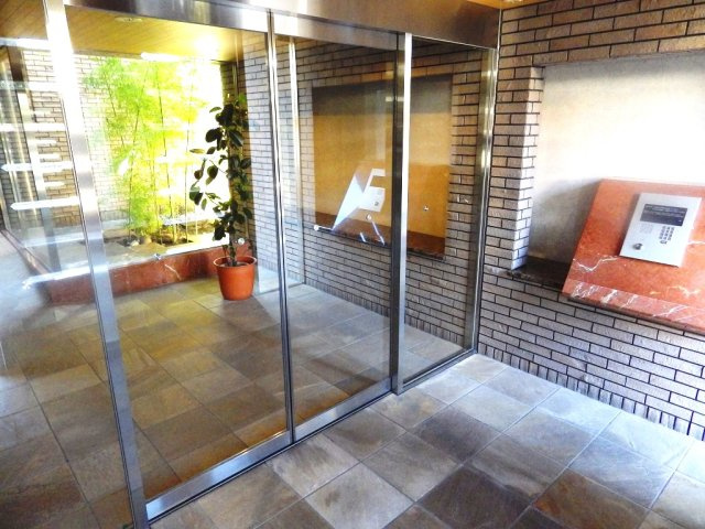 グランリビン千駄木のセキュリティ
