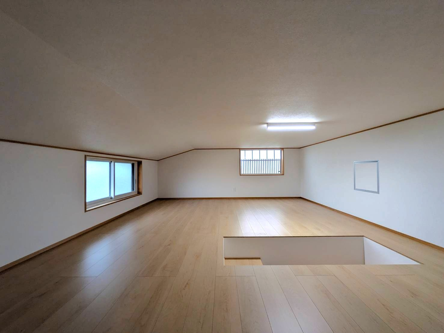 岡山市東区広谷 中古住宅のその他|◆十分な広さのある小屋裏収納は収納スペースだけでなく様々な活用方法がございます！