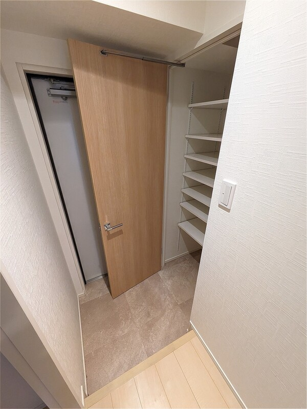 joie方南町（ジョワ方南町）の玄関