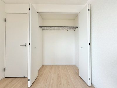 【収納】 | 八街市榎戸3号棟 | 即日内覧可能です！お気軽に０４７６－３７－３８８８までお問合せ下さい。