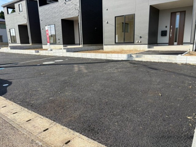 【駐車場】 | 八街市榎戸3号棟 | 即日内覧可能です！お気軽に０４７６－３７－３８８８までお問合せ下さい。