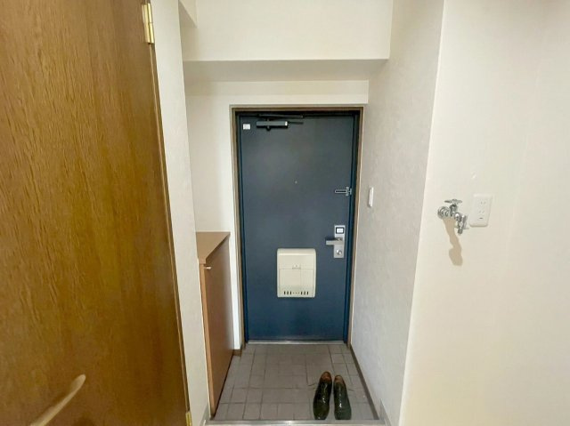 ローズコーポ新大阪9の玄関