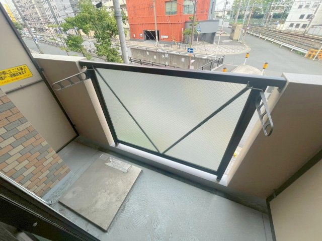ローズコーポ新大阪9のバルコニー