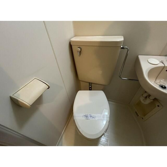 【トイレ】 | バチュラー蕨 | トイレです