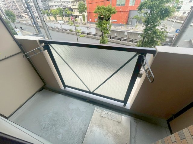 ローズコーポ新大阪9のバルコニー