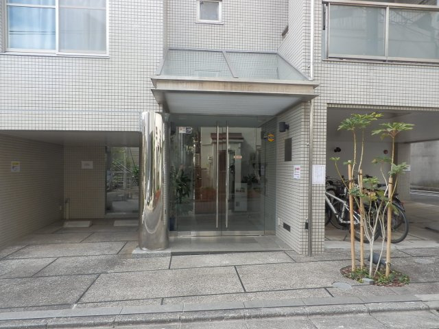 カサ・デ・ソルのエントランス|建物の内部です