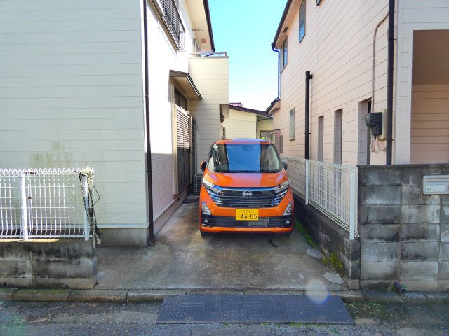 【駐車場】