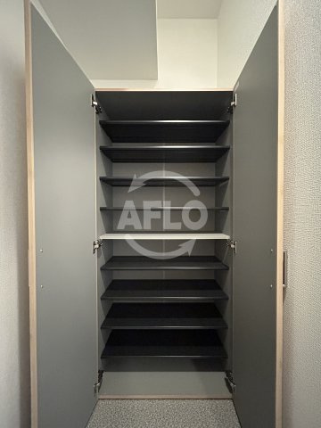 第2関根マンションの内装|シューズボックス