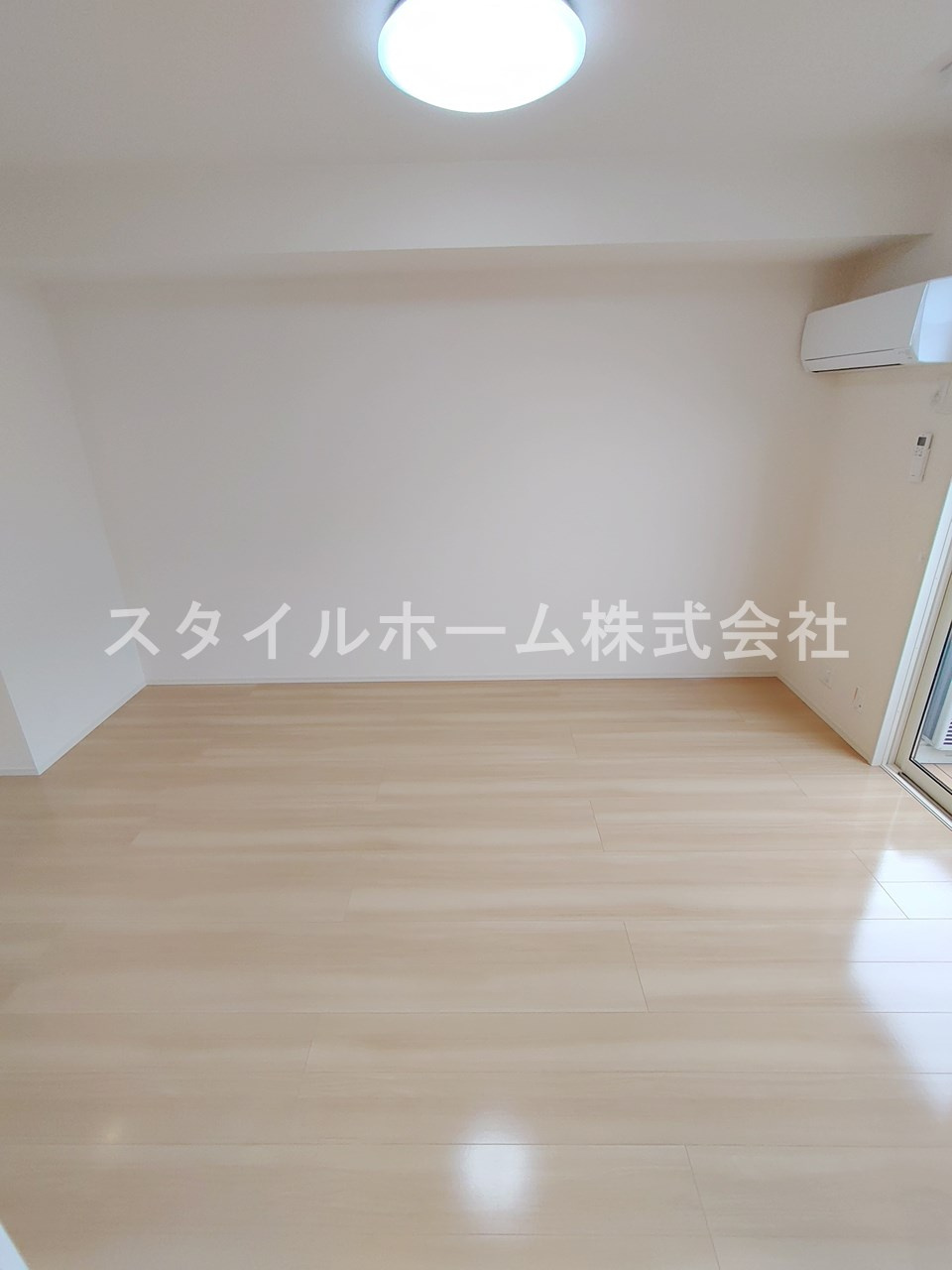 ヴィラ・ロワイヤル　七番館の居間・リビング