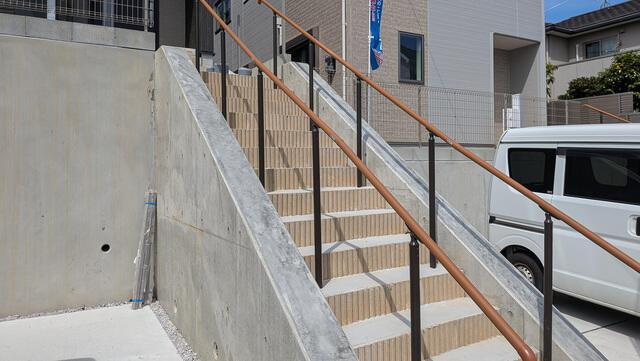 福岡市南区若久６丁目の新築一戸建のバルコニー|エントランス