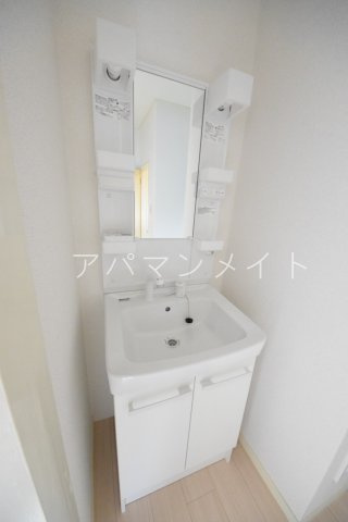 【洗面所】 | マノンコーポ | 脱衣スペースもあります