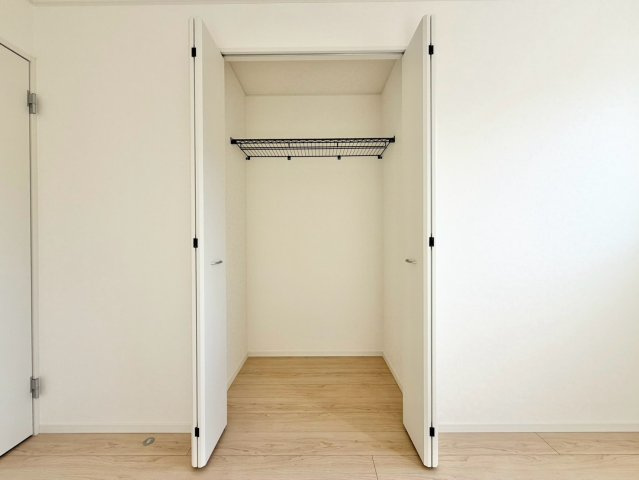 【洋室】 | 八街市榎戸1号棟 | 即日内覧可能です！お気軽に０４７６－３７－３８８８までお問合せ下さい。