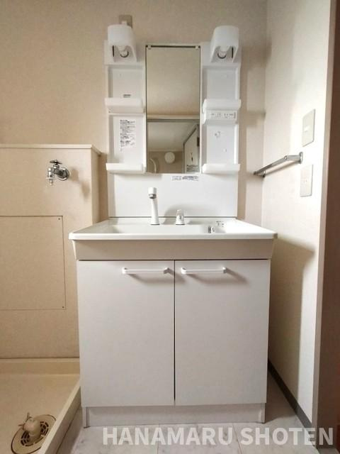 アップサイドマンションの独立洗面台|物件、駅でお待ち合わせでのご案内歓迎！