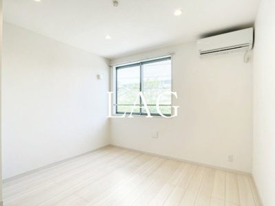 【居間・リビング】 | クレシア青戸 | 洋室のお部屋です。