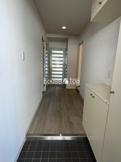 【玄関】 | ロイヤルハイム里中