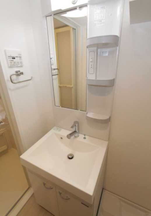 スカイコートパレス駒沢大学Ⅱ　分譲賃貸　オートロック　角部屋の洗面所
