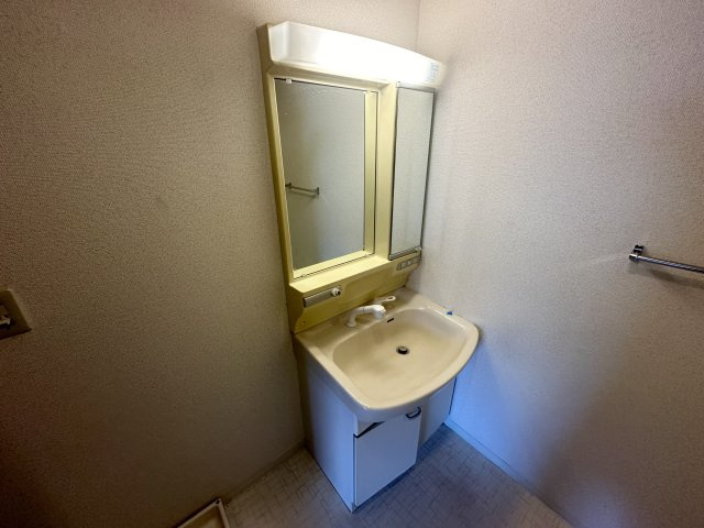 独立洗面化粧台付きでおすすめです！