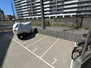 【その他共用部分】 | リブリ・シャルマン | バイク置き場