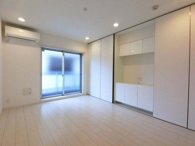 【寝室】 | リブリ・シャルマン