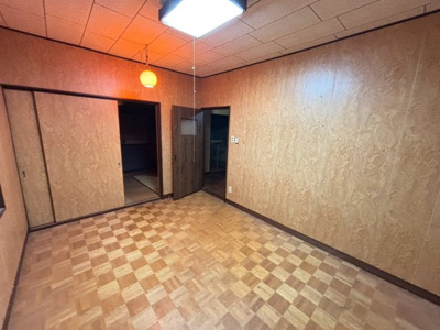 【洋室】 | 山直中町　中古戸建 | 閑静な住宅地で子育て家族にピッタリ。毎日のお散歩も快適な緑に恵まれたエリアです♪