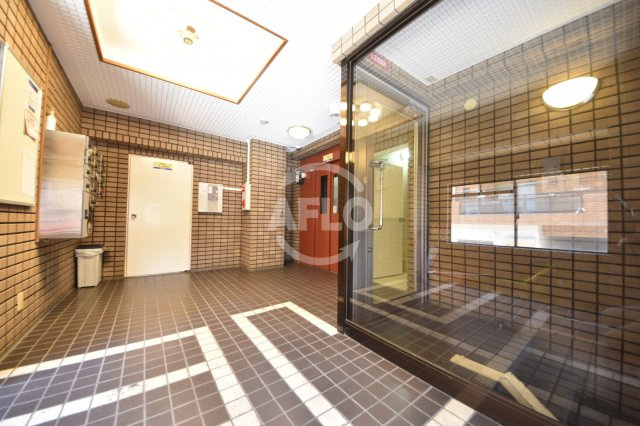 エスタイル北堀江　堀江小学校区のロビー|エスタイル北堀江　ロビー