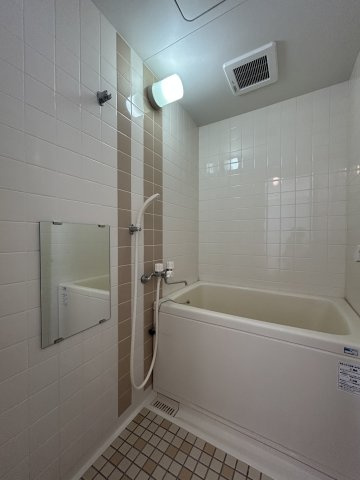 名古屋市天白区植田南３丁目の賃貸マンションの浴室