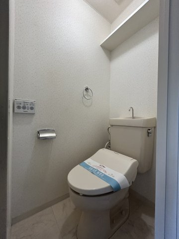 名古屋市天白区植田南３丁目の賃貸マンションのトイレ
