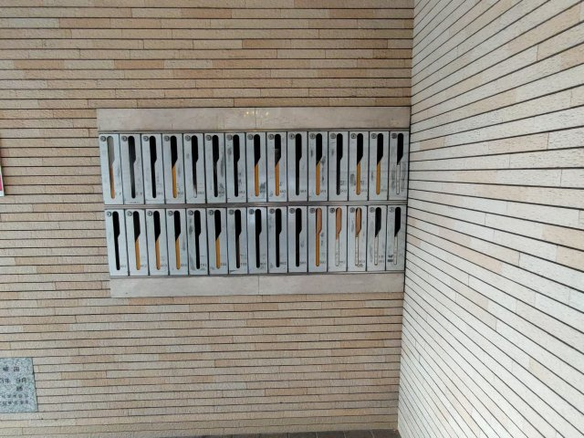 名古屋市天白区植田南３丁目の賃貸マンションのエントランス