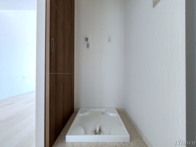 【設備】 | スプリームヒルズ鶴舞 | 洗濯機置き場です。