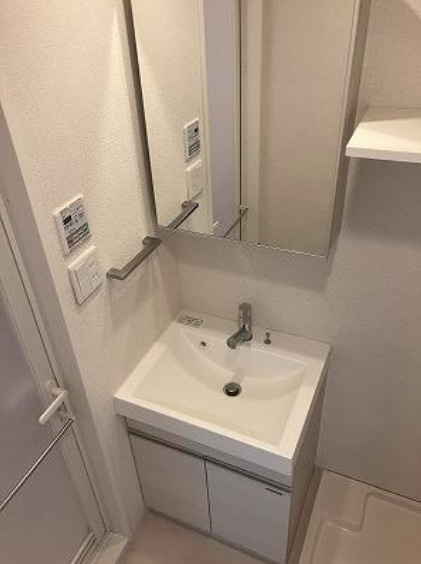 エグザ東京イーストヴェローナの洗面所