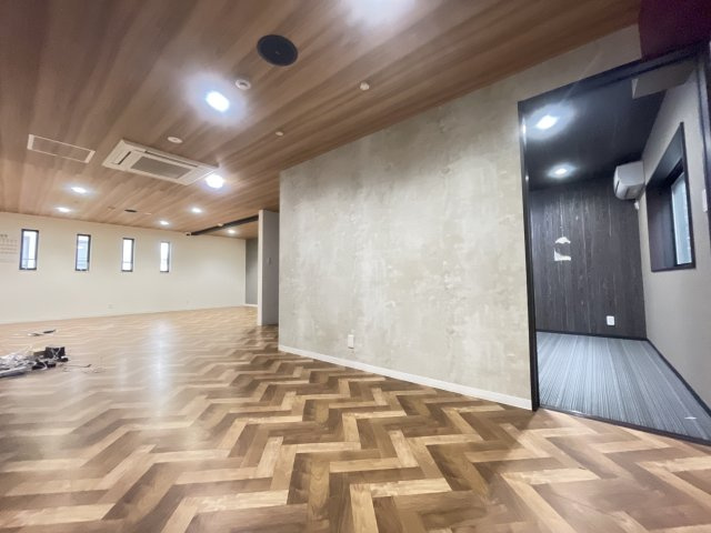 門真市常称寺町の店舗事務所のロビー