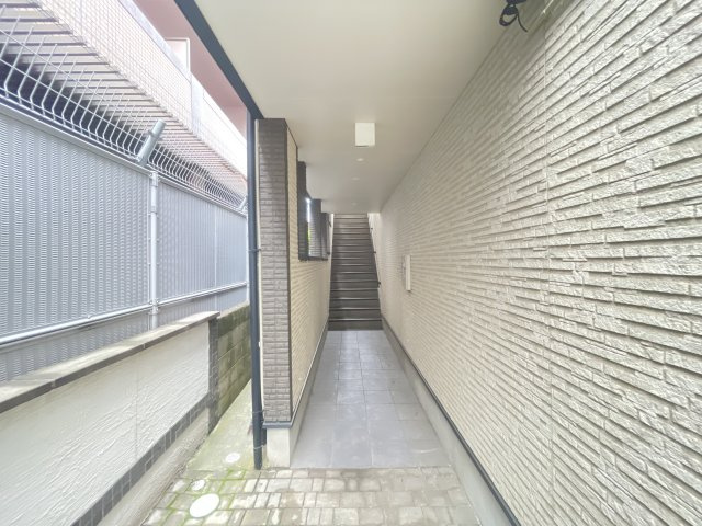 門真市常称寺町の店舗事務所のロビー