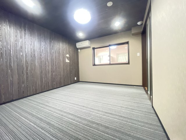 門真市常称寺町の店舗事務所の内装
