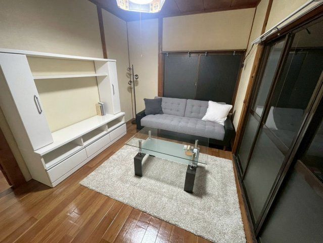 南畝　賃貸戸建の居間・リビング